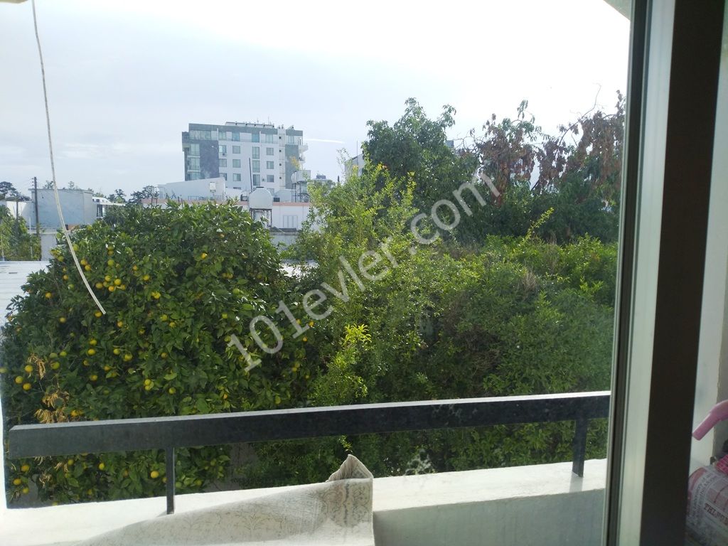 Flat For Sale in Türk Mahallesi, Kyrenia