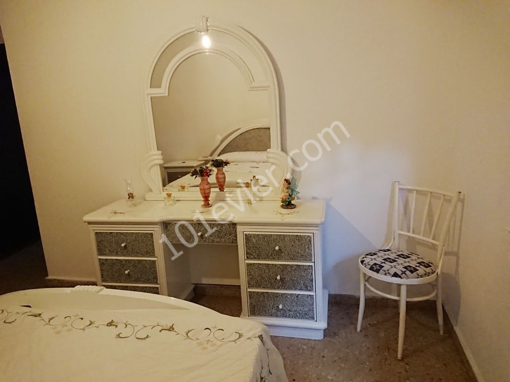 Girne Merkez'de Akpınar Çemberinde Çalışan Çift veya Öğretim Görevlilerine Uygun 3+1 Kiralık Daire