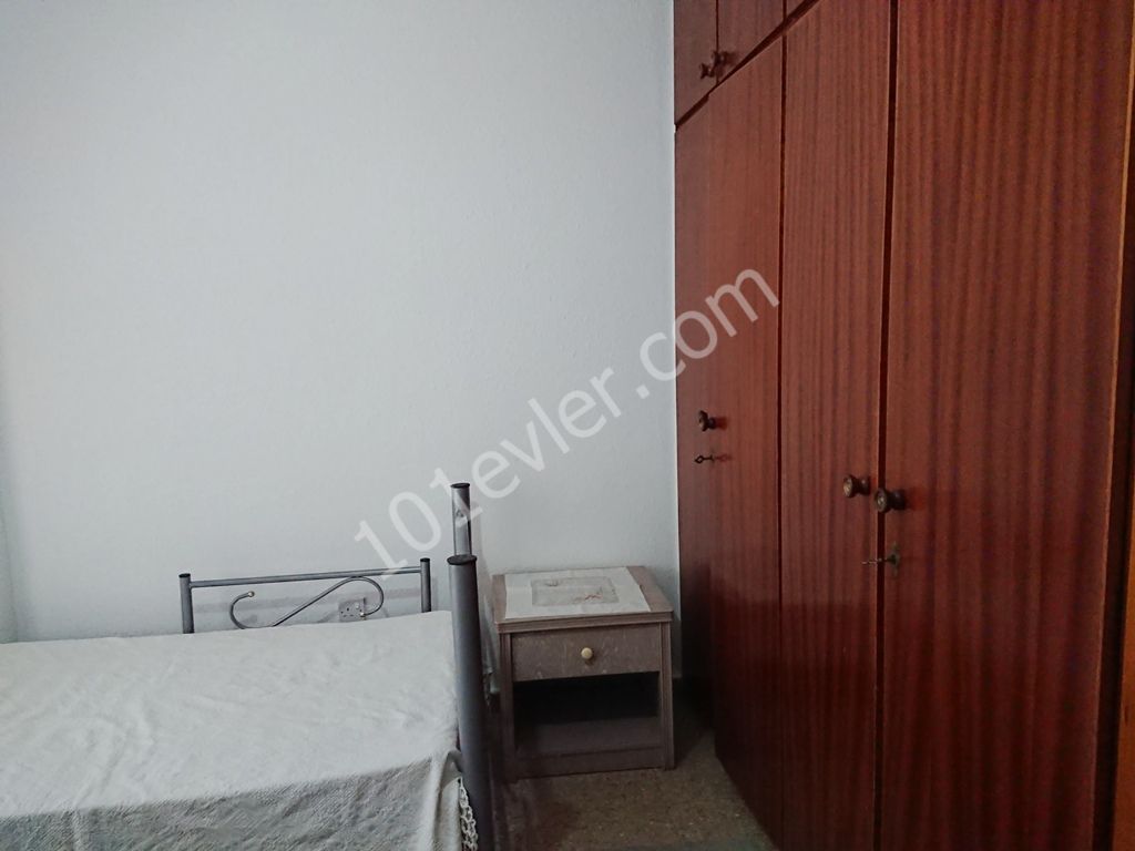 Girne Merkez'de Akpınar Çemberinde Çalışan Çift veya Öğretim Görevlilerine Uygun 3+1 Kiralık Daire