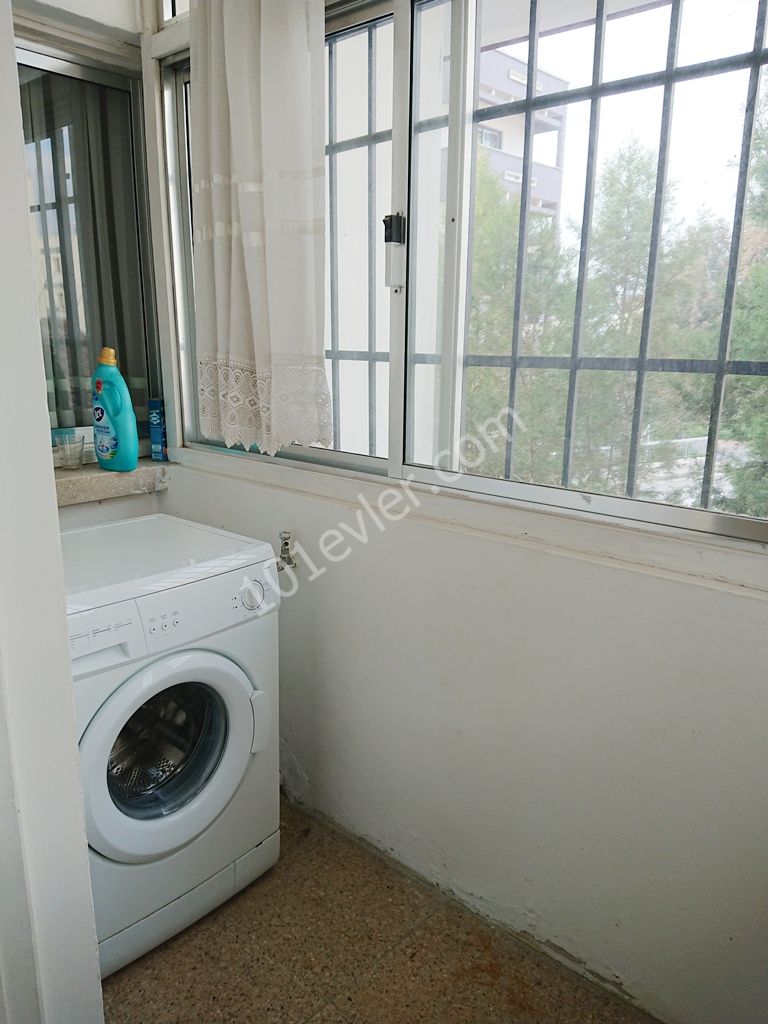 Lefkoşa Merkeze 5 Dk Mesafede Aydınlık Ferah Şömineli 4+2 İkiz Villa Kiralık! 