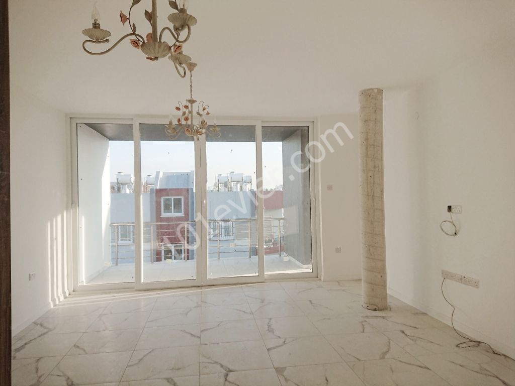 Flat For Sale in Küçük Kaymaklı, Nicosia