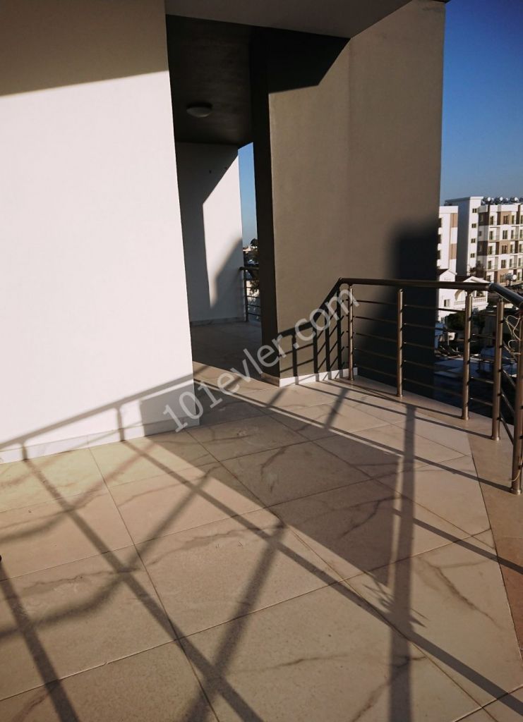 Flat For Sale in Küçük Kaymaklı, Nicosia