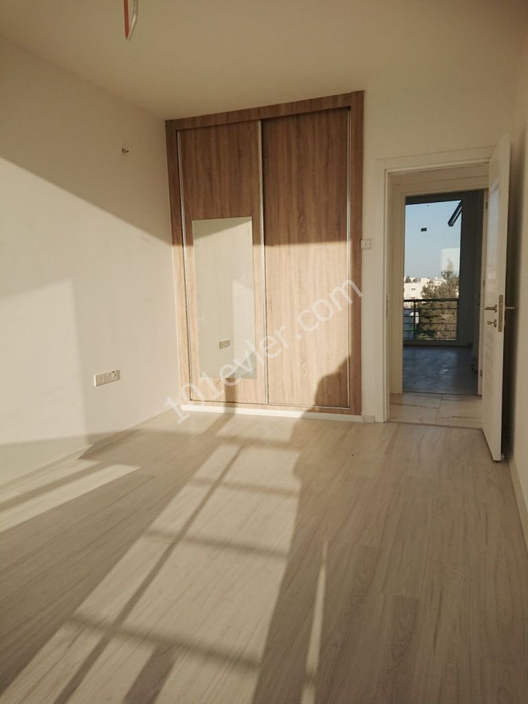 Flat For Sale in Küçük Kaymaklı, Nicosia