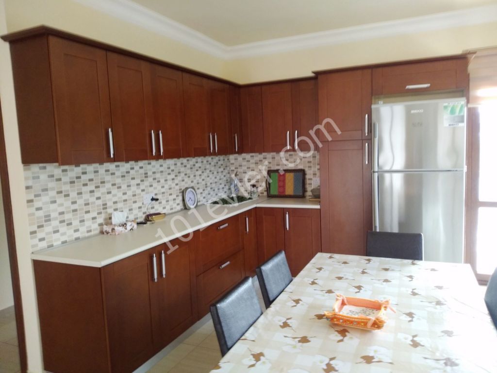 Bungalow For Sale in Karşıyaka, Kyrenia