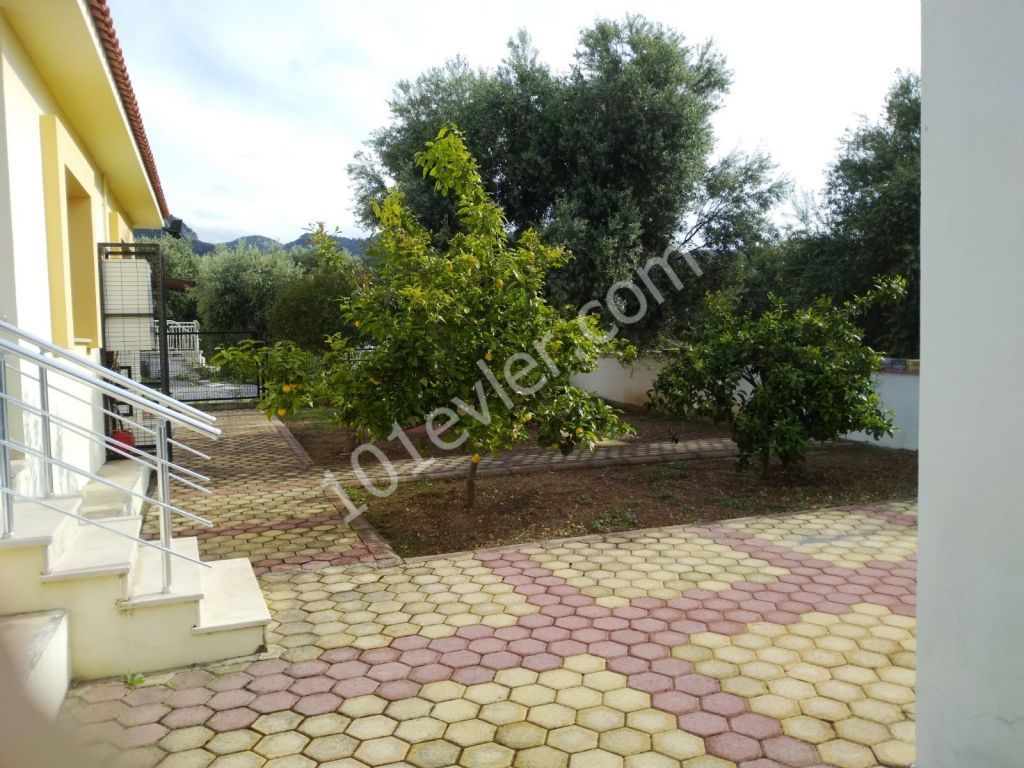 Bungalow For Sale in Karşıyaka, Kyrenia