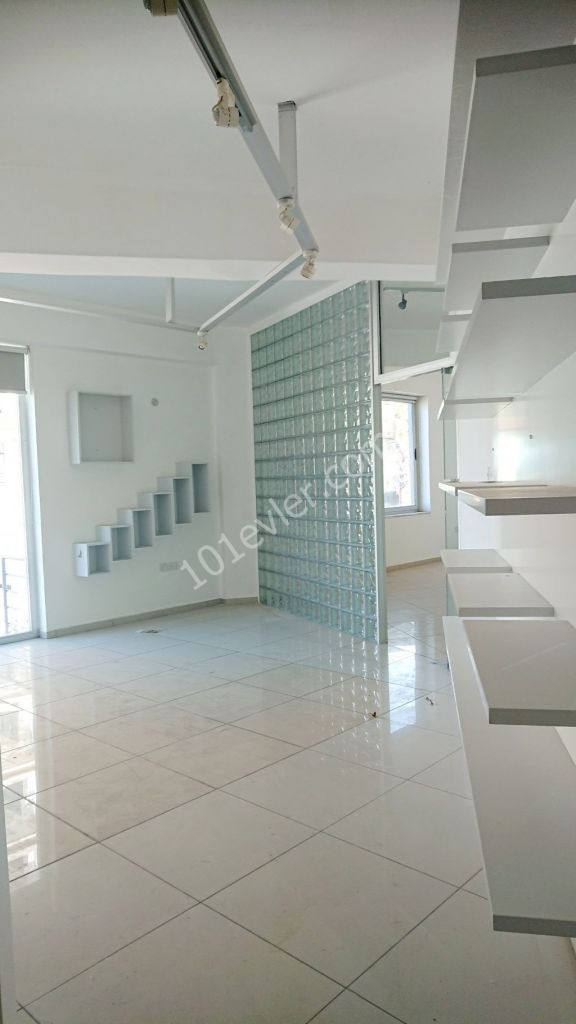 Business To Rent in Girne Merkez, Kyrenia