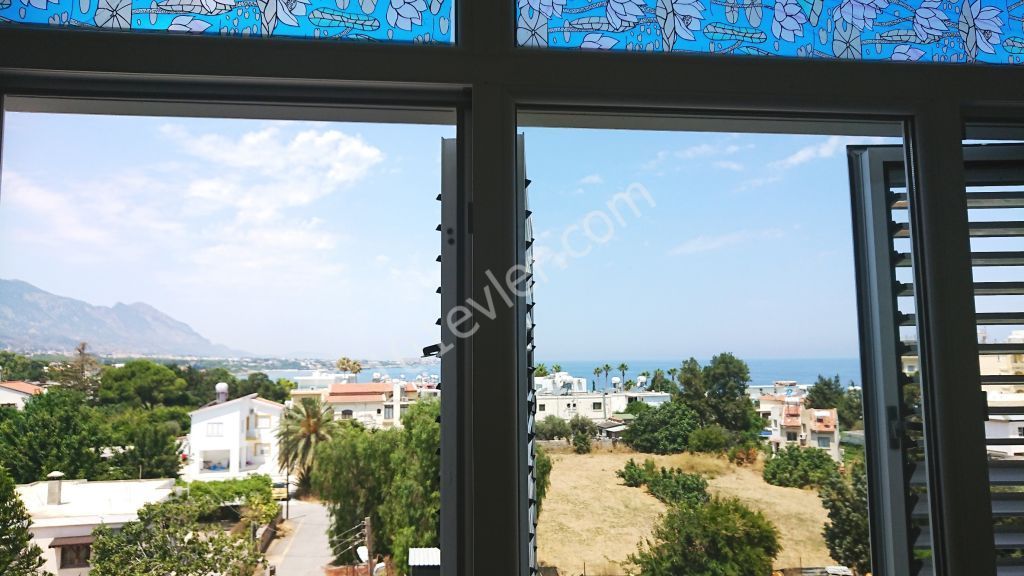 Flat For Sale in Karaoğlanoğlu, Kyrenia