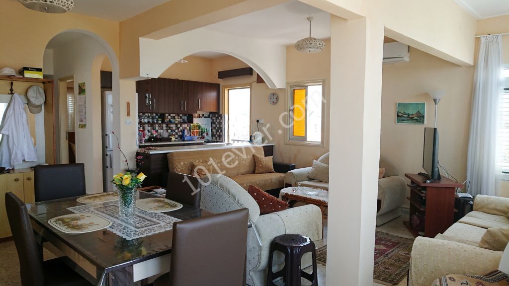 Flat For Sale in Karaoğlanoğlu, Kyrenia