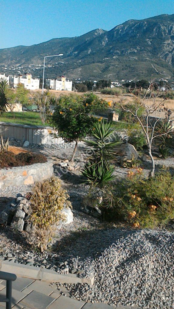 ویلا برای فروش in Lapta, گیرنه