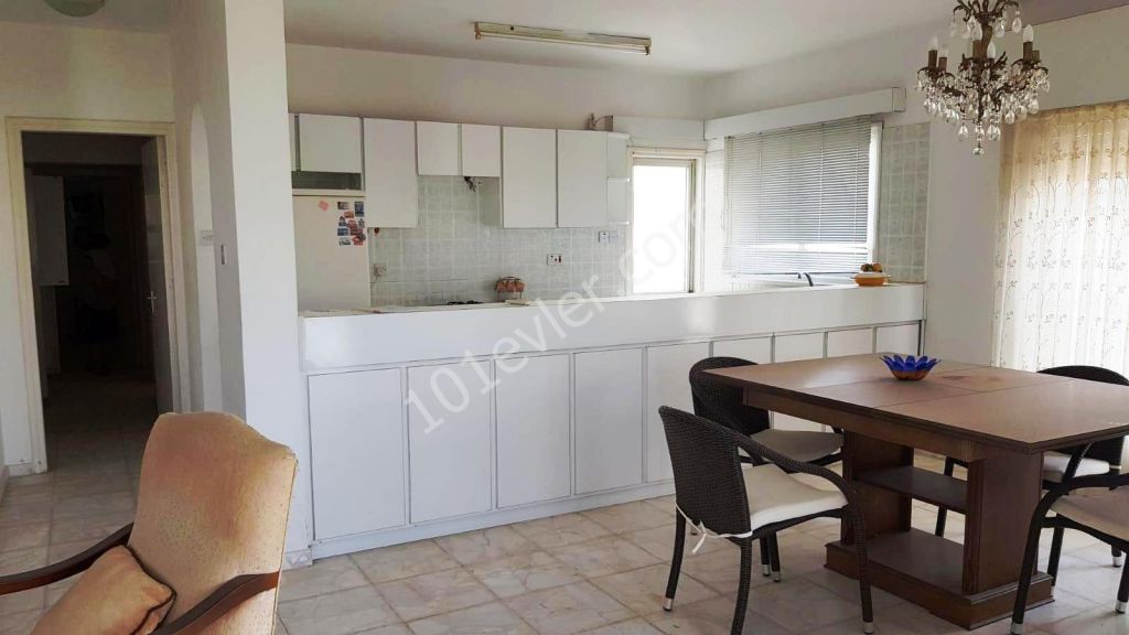 Flat For Sale in Girne Merkez, Kyrenia