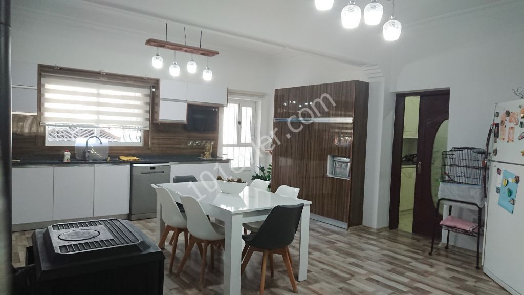 Villa For Sale in Küçük Kaymaklı, Nicosia