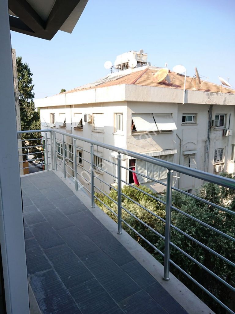 Flat To Rent in Girne Merkez, Kyrenia