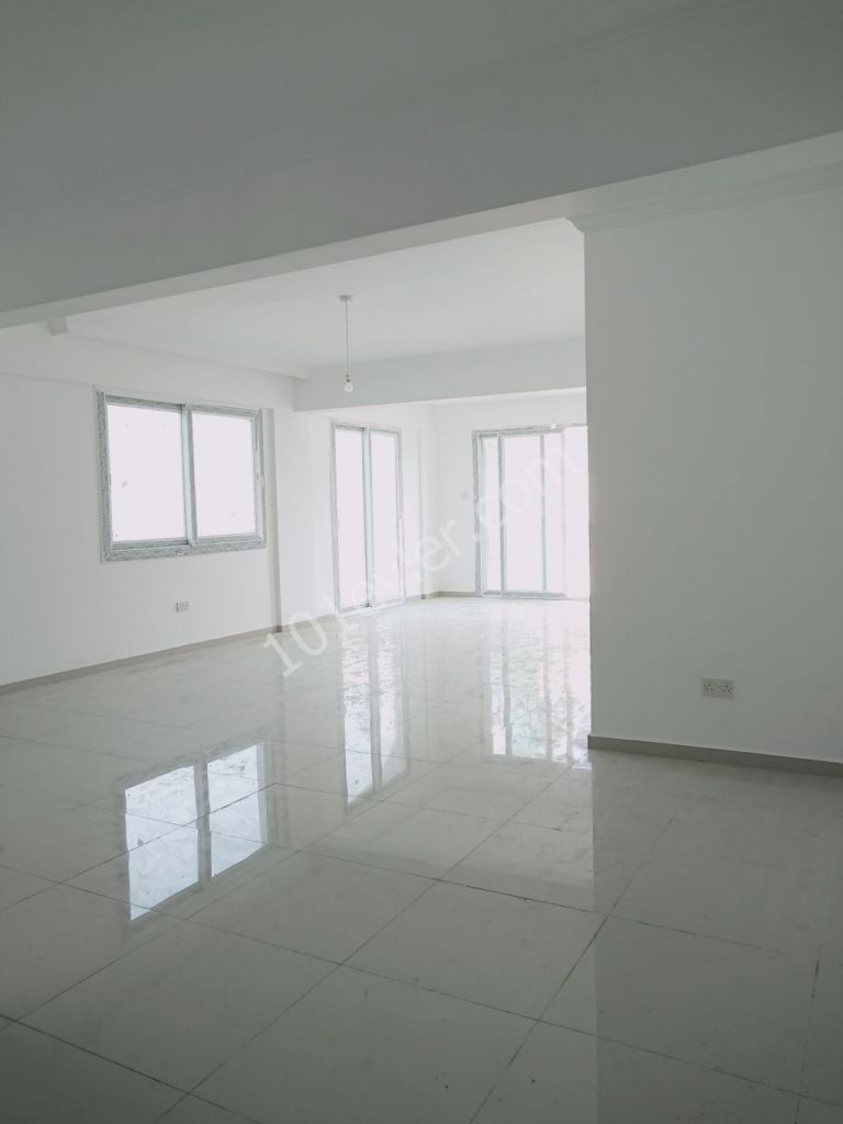 Flat To Rent in Girne Merkez, Kyrenia