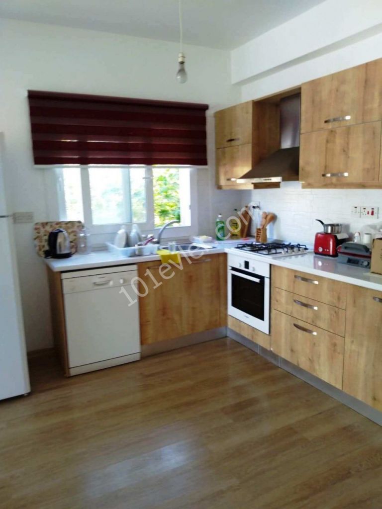 Flat For Sale in Zeytinlik, Kyrenia