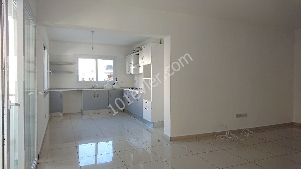 Flat To Rent in Girne Merkez, Kyrenia