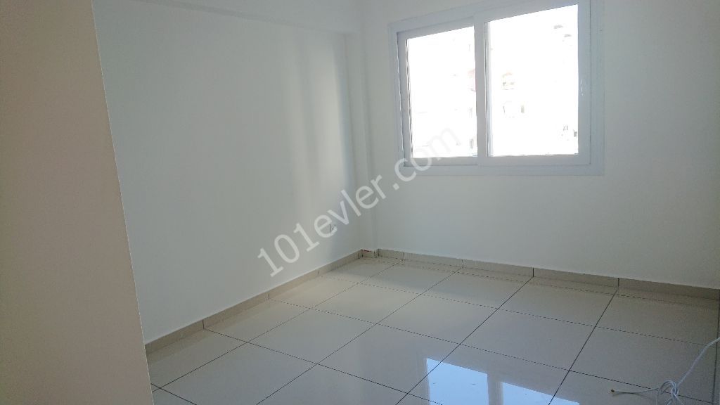 Flat To Rent in Girne Merkez, Kyrenia