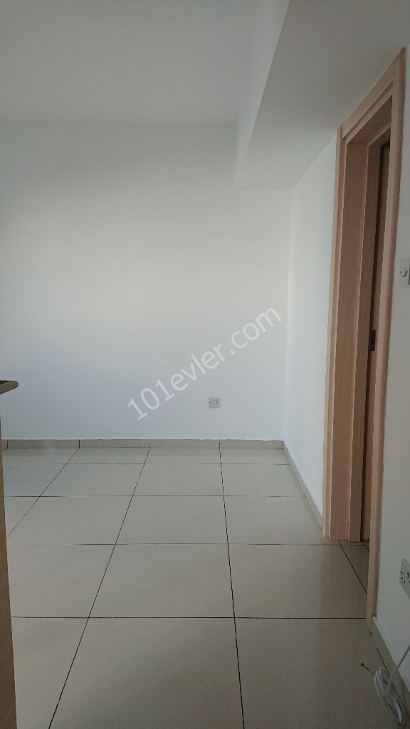 Flat To Rent in Girne Merkez, Kyrenia