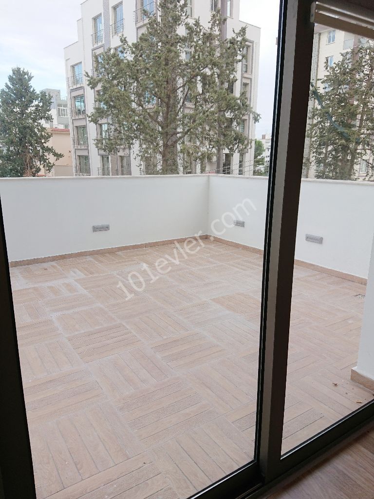 Flat To Rent in Girne Merkez, Kyrenia