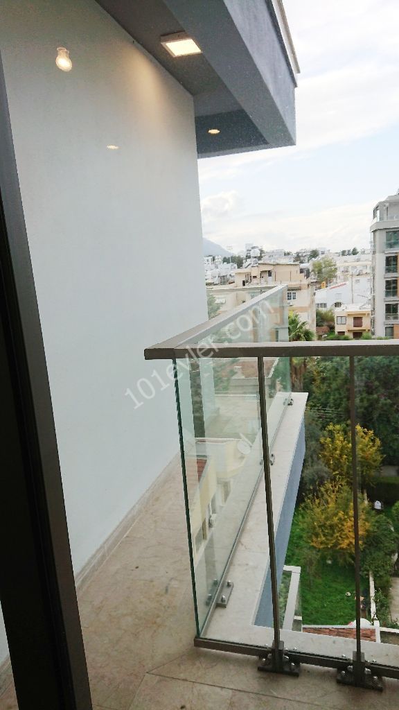 Flat To Rent in Girne Merkez, Kyrenia