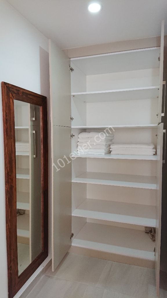 Flat To Rent in Zeytinlik, Kyrenia