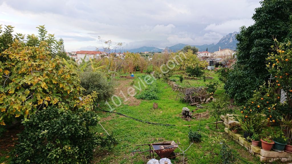 Residential Zoned Plot For Sale in Arapköy, Kyrenia