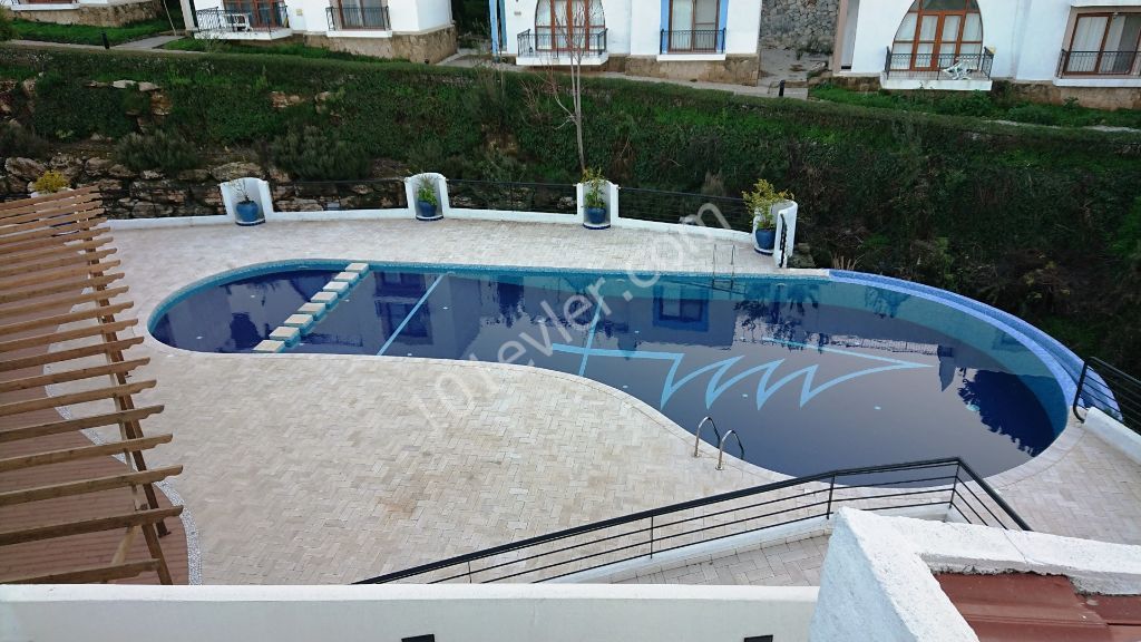 3+1 Duplex Apartment for Rent with a Terrace with Jacuzzi, On a Site with a Sports Area with an Authentic Architectural Communal Pool at the Foot of the Karmi Mountain! ** 