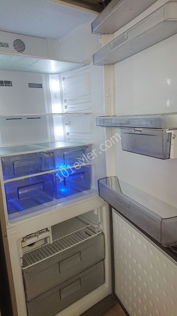 Girne Öğretmen Evi Bölgesinde Nezih Bakımlı Apartmanda  3+1 Full Eşyalı SATILIK ve KİRALIK Daire 