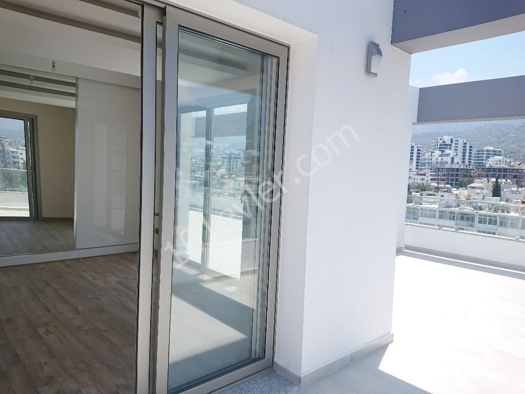 Penthouse For Sale in Girne Merkez, Kyrenia