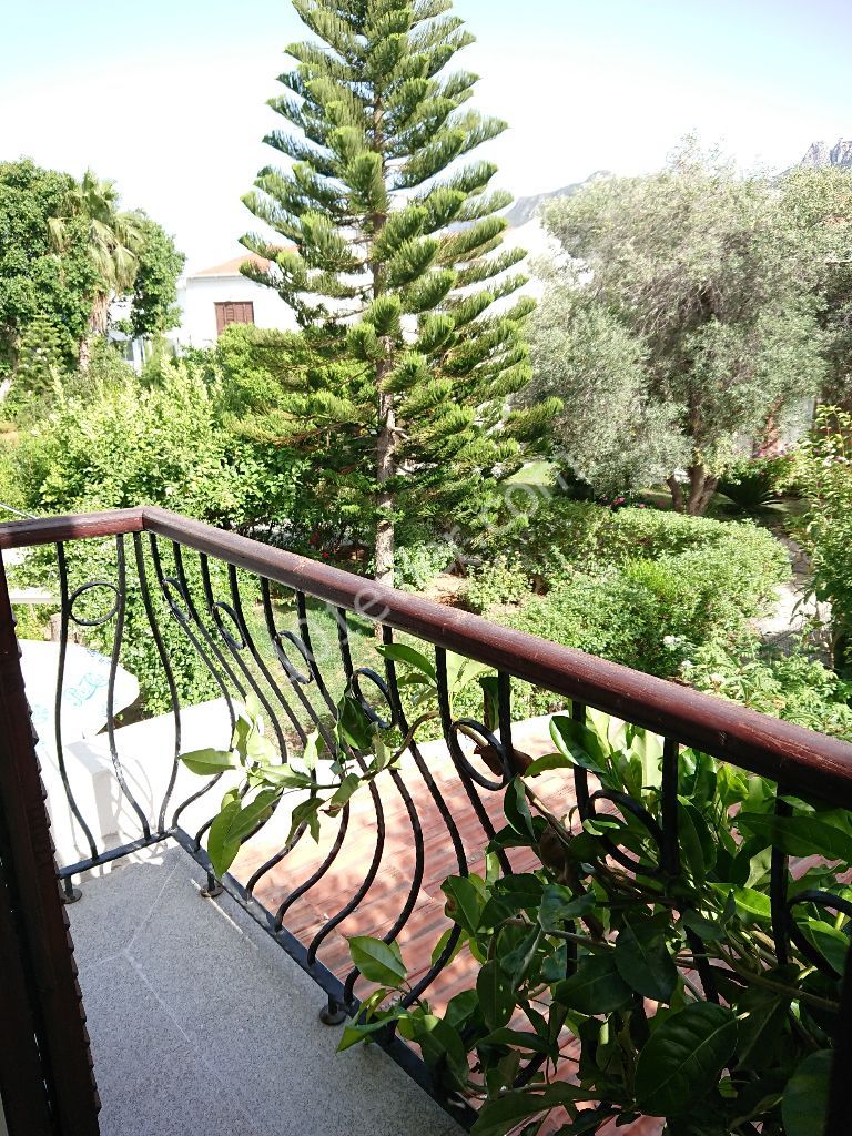 Semi Detached For Sale in Karaoğlanoğlu, Kyrenia