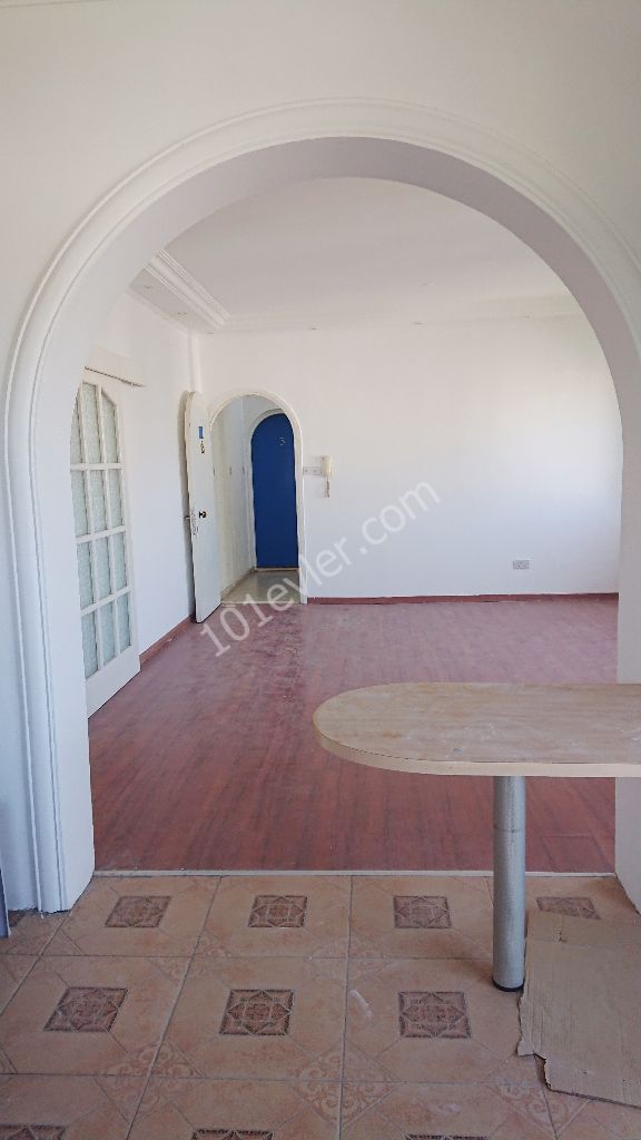 Flat For Sale in Girne Merkez, Kyrenia