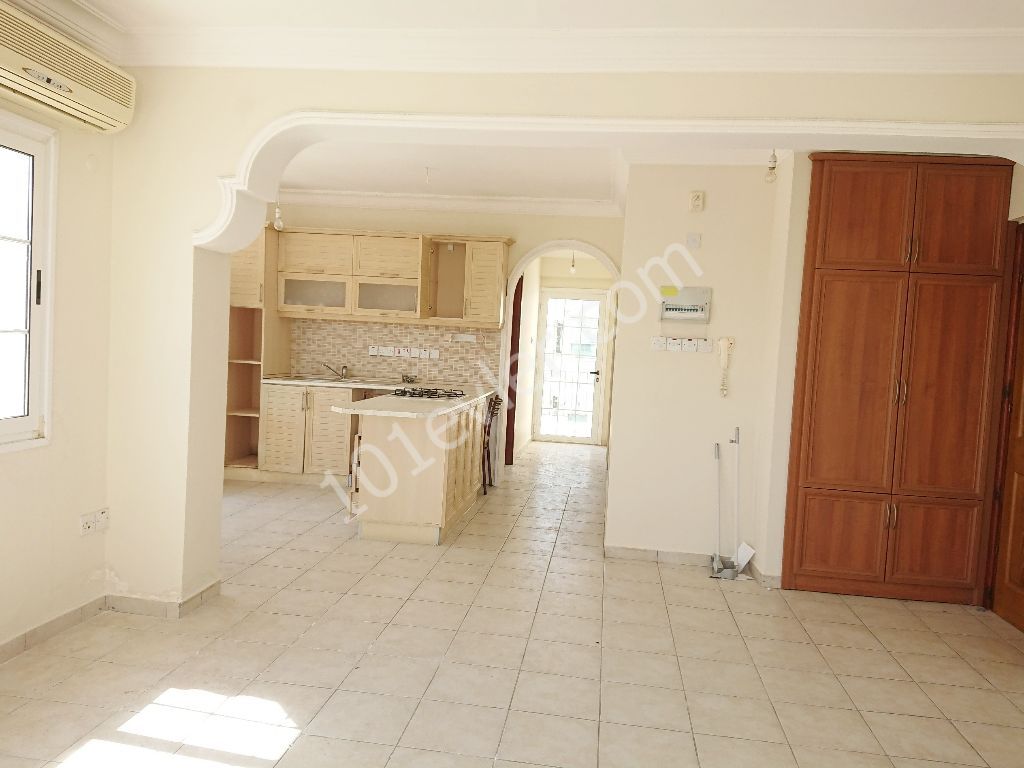 DISCOUNT! 60,000Stg! A Spacious Spacious 2 + 1 Investment 2-Bathroom APARTMENT FOR SALE in the Center of Kyrenia! ** 