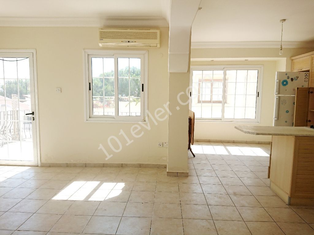 DISCOUNT! 60,000Stg! A Spacious Spacious 2 + 1 Investment 2-Bathroom APARTMENT FOR SALE in the Center of Kyrenia! ** 