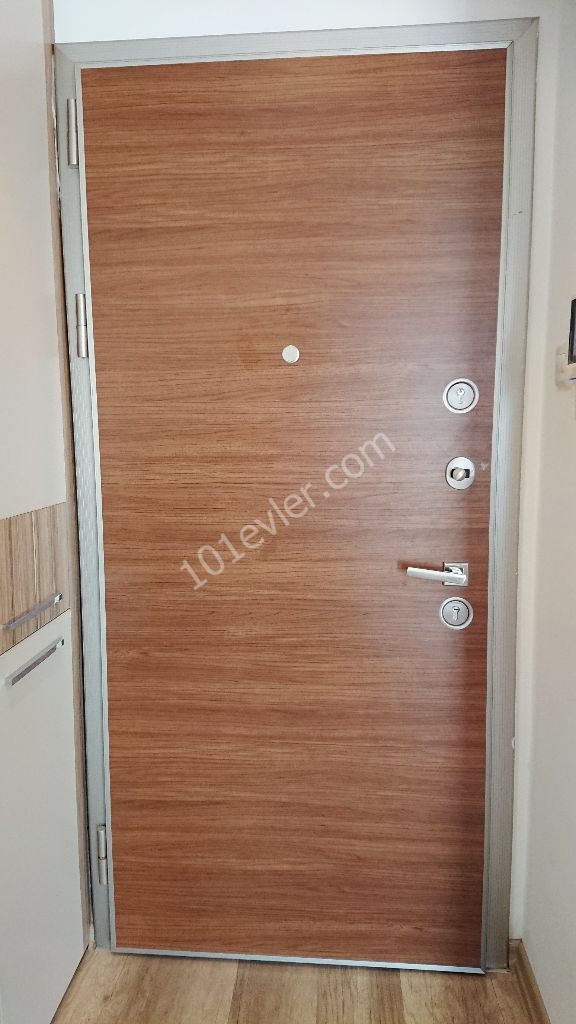 Girne Merkez Dijital AKILLI SİSTEM Apartmanda 2+1 Lüks Kiralık Daire ! 