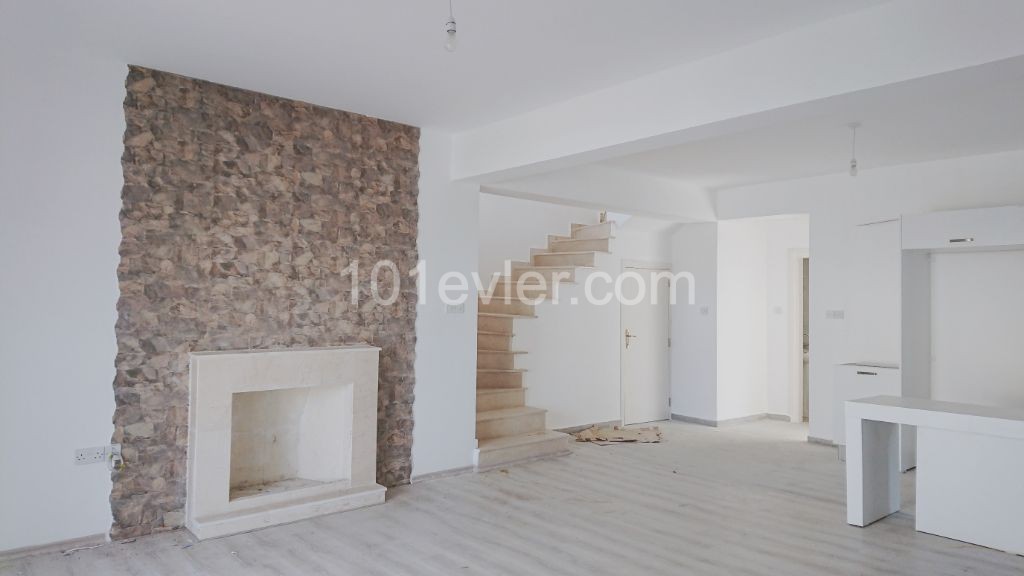 140m2 - 3+1 Twin Villa mit Meerblick in chatalköy - Mieter Einkommen-mit Pool-nur 150, 00stg.! ** 