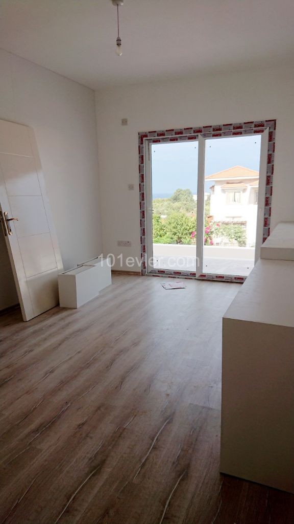 140m2 - 3+1 Twin Villa mit Meerblick in chatalköy - Mieter Einkommen-mit Pool-nur 150, 00stg.! ** 