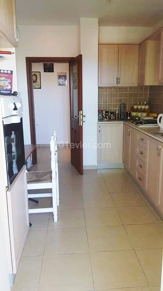 Well-Maintained Ground Floor 3+1 Flat With Sea View In Lapta For Sale ** 