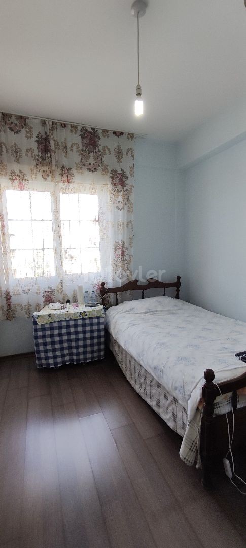 Jul 3+1 Clean Apartment for Sale in Kyrenia City Center within Walking Distance of Everything ** 