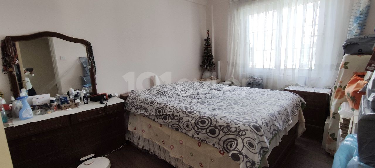 Jul 3+1 Clean Apartment for Sale in Kyrenia City Center within Walking Distance of Everything ** 