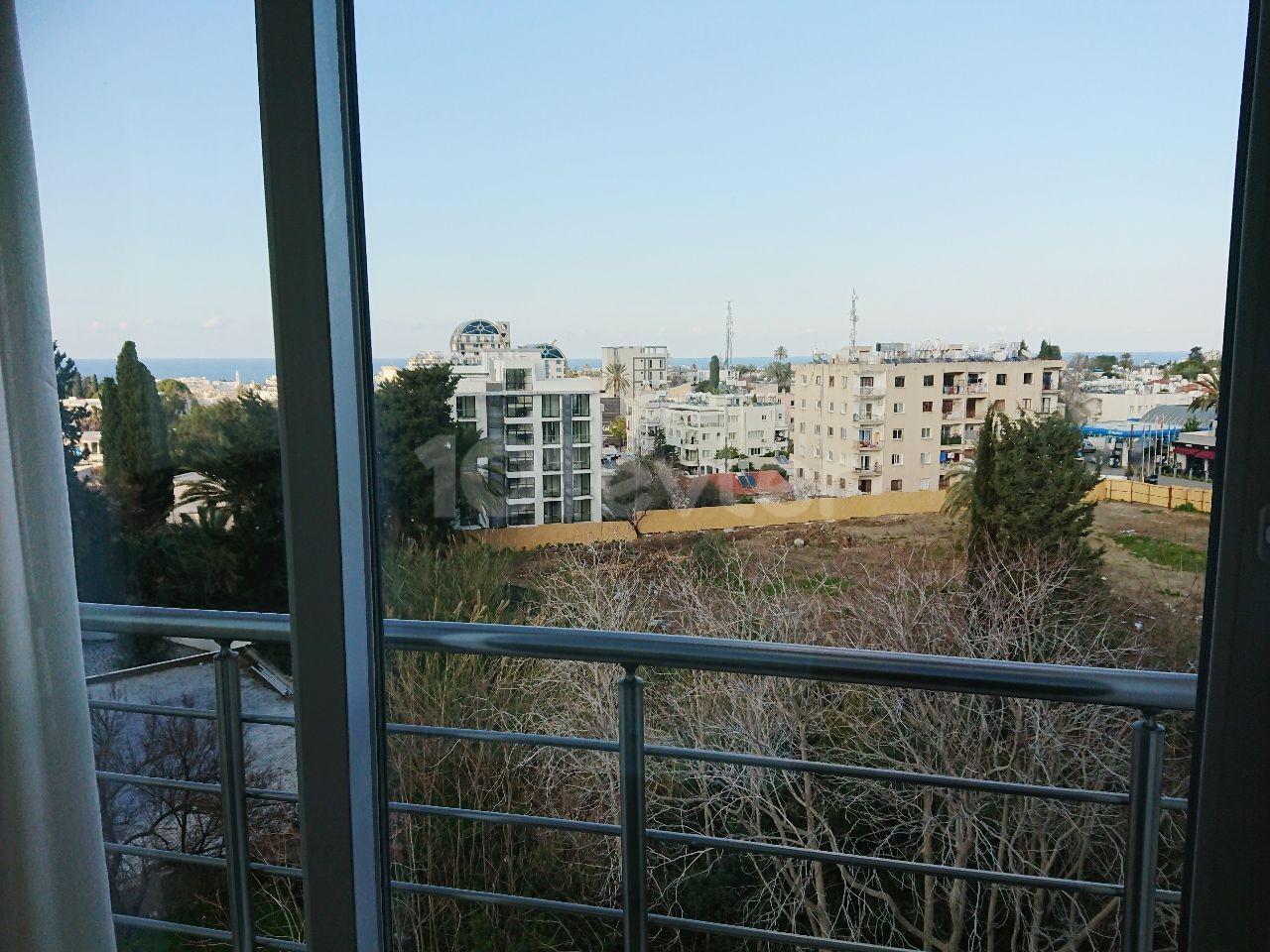 A Spacious 2 + 1 Apartment for SALE with Sea Views in A Quality Elevator Building in the Center of Kyrenia! **  ** 