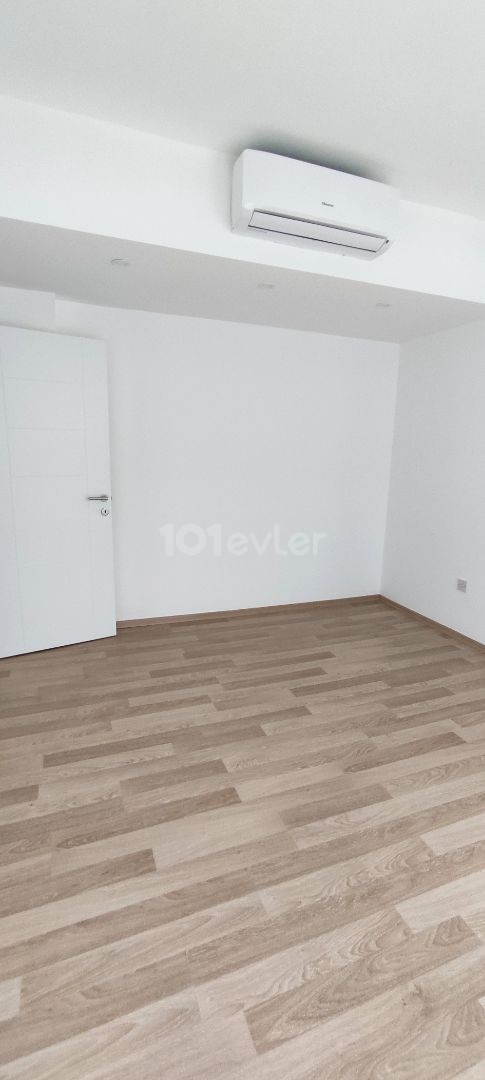 Neue null 2+1 Wohnung von multifunktionalen Luxus-Apartments im Zentrum von Kyrenia zum günstigen Preis! Inkl. MwSt. Transformator! **  ** 