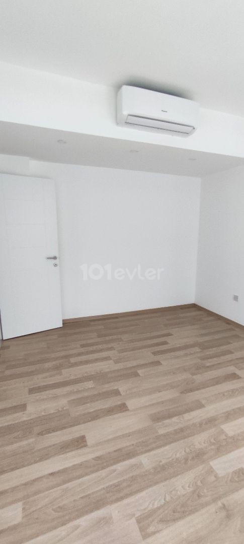 Neue null 2+1 Wohnung von multifunktionalen Luxus-Apartments im Zentrum von Kyrenia zum günstigen Preis! Inkl. MwSt. Transformator! **  ** 