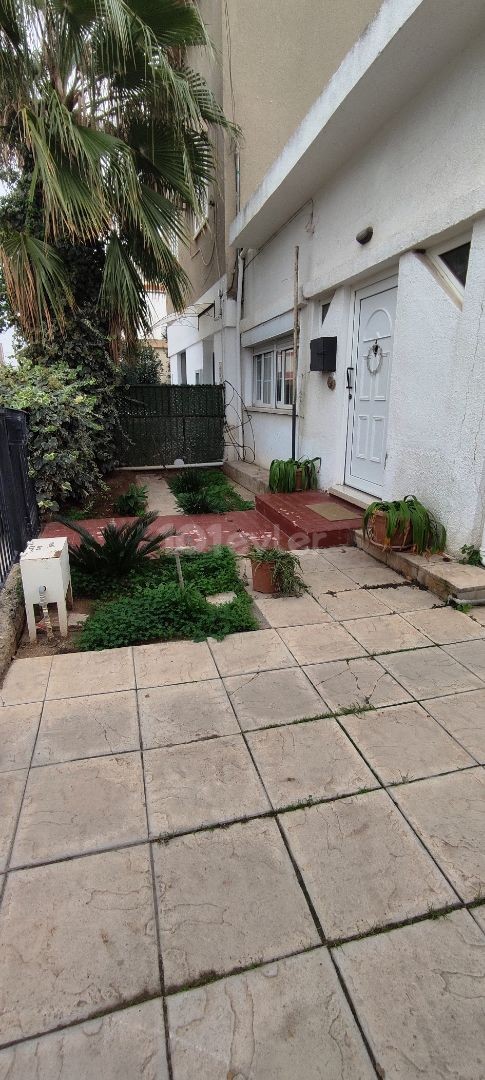 Detached House For Sale in Küçük Kaymaklı, Nicosia