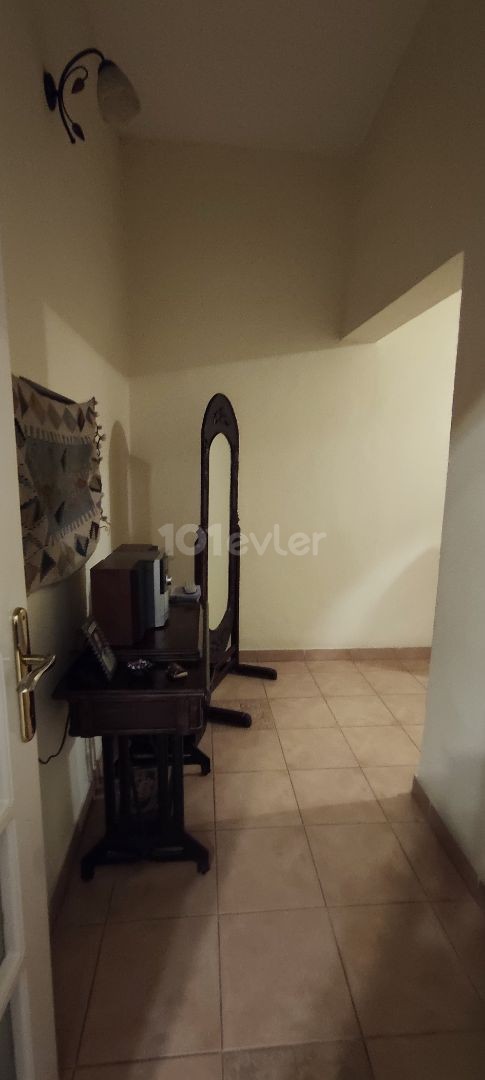 Detached House For Sale in Küçük Kaymaklı, Nicosia