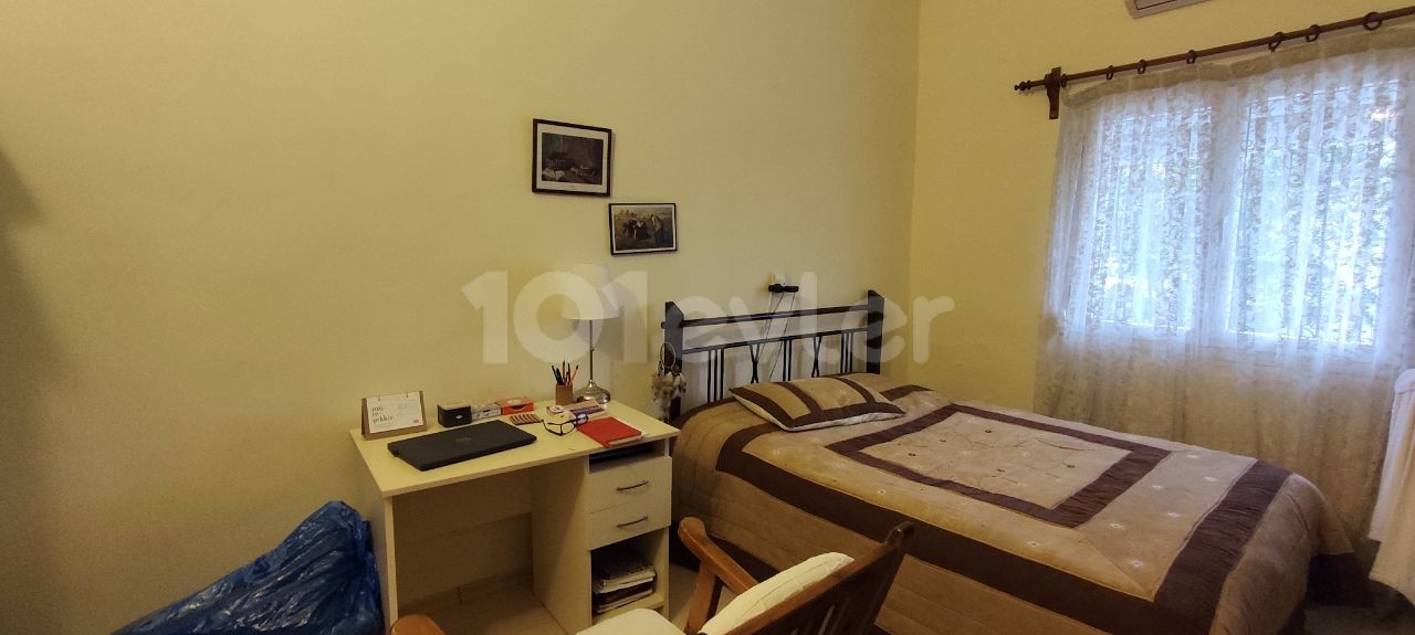 Detached House For Sale in Küçük Kaymaklı, Nicosia