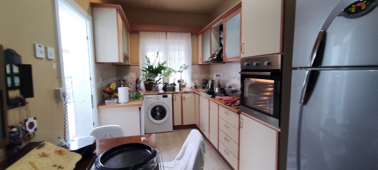 Einfamilienhaus Kaufen in Küçük Kaymaklı, Nikosia