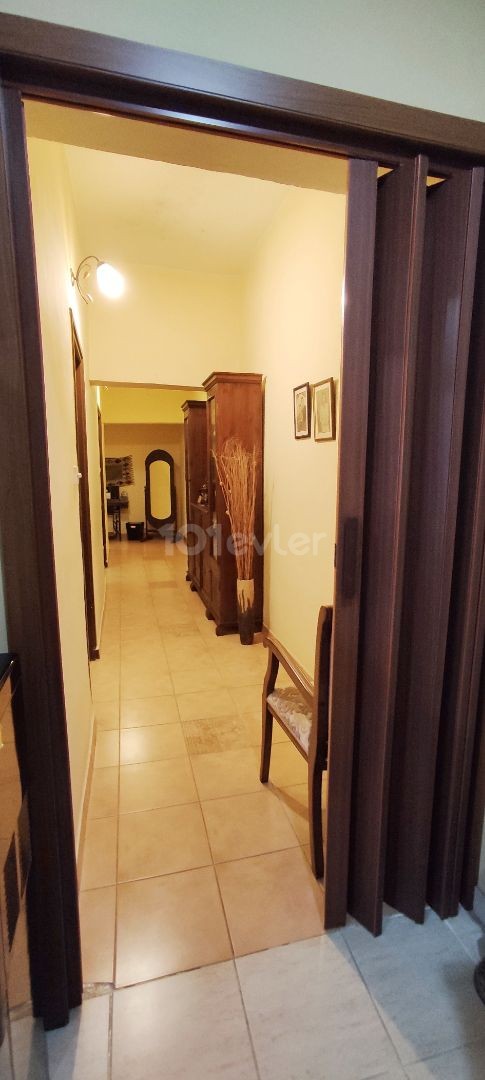 Detached House For Sale in Küçük Kaymaklı, Nicosia