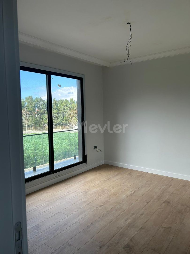 Kervansaray'da  Loft Dairelerden oluşan güvenlkli sitede Satılık 3+1 Daire 