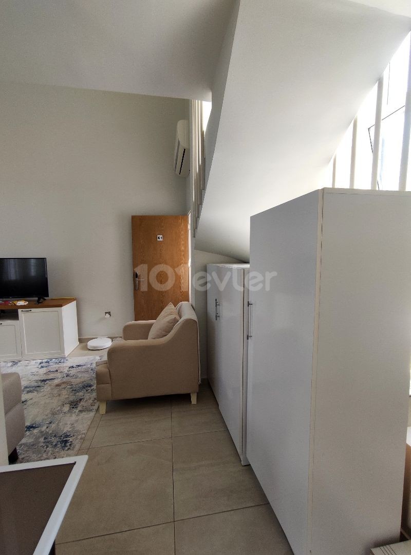 Duplex LOFT zu verkaufen 1+1 in Alsancak Landing Beach Area 