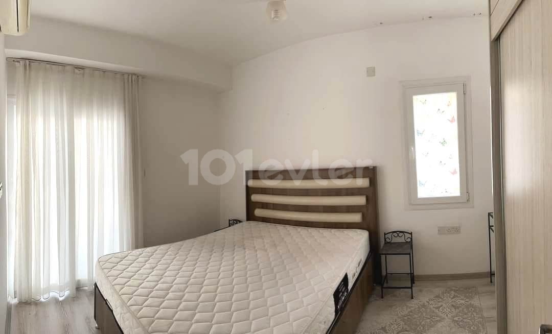 Lefkoşa Devpa Market Bölgesi Kiralık Penthouse