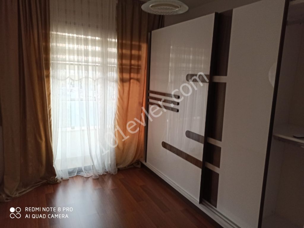 GİRNE MERKEZDE KİRALIK 3+1 DAİRE